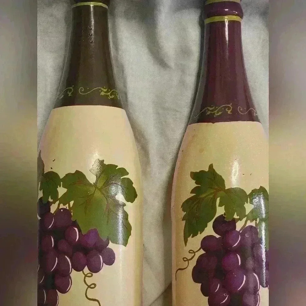 Wine Bottles and Canvas Decor - Picture 4 of 8